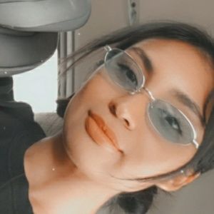 Meet your Posher, Yunuen